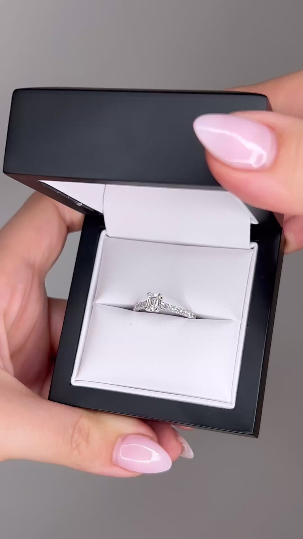 Willow - Emerald Mined Diamond