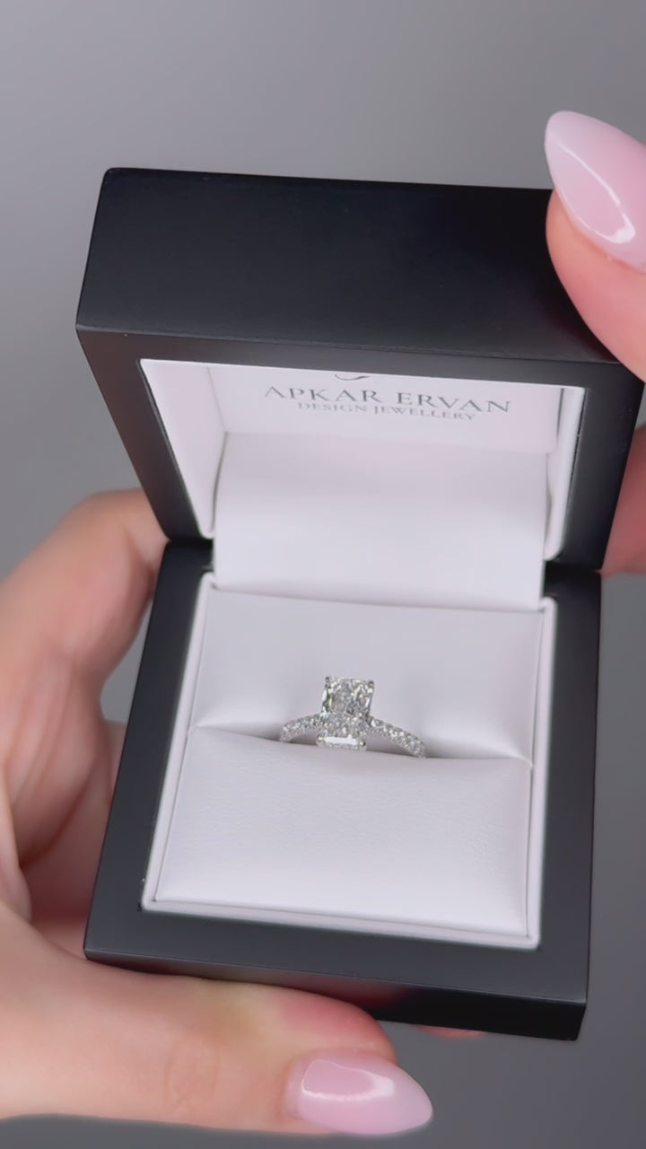 Jasmine - 2CT Radiant Lab Diamond